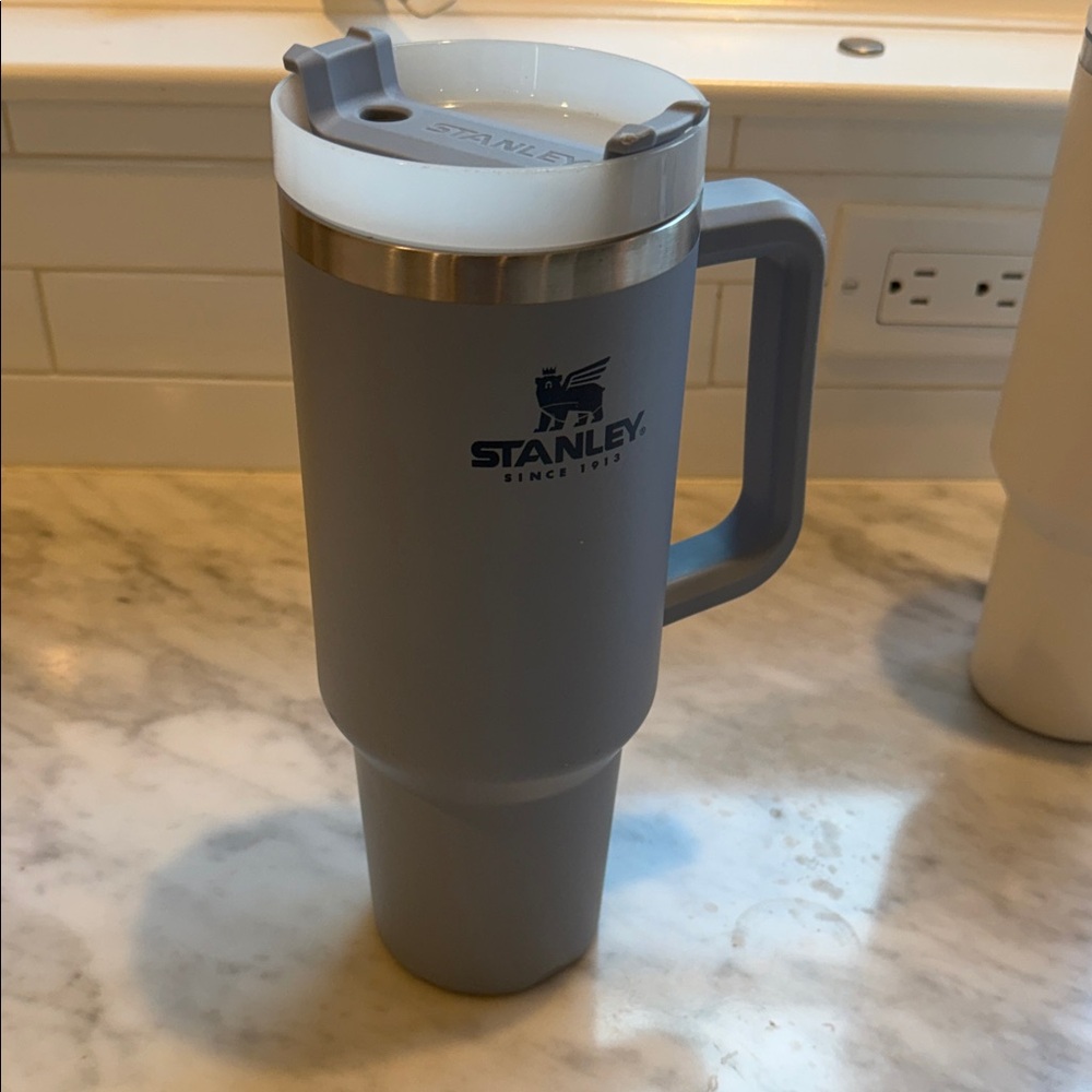Stanley light Blue Travel Mug with Handle and Flip Lid